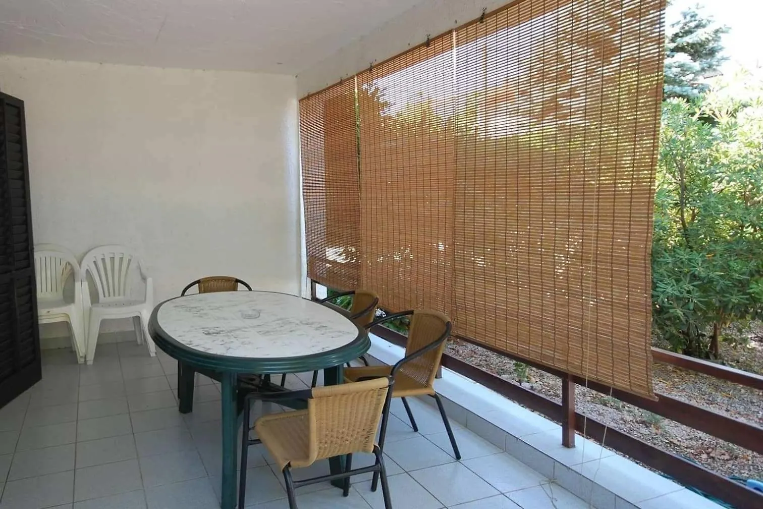 Apartments With A Parking Space Njivice, Krk - 21867  Njivice